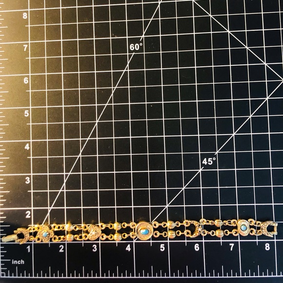 Vintage Victorian revival Bracelet - Picture 8 of 9